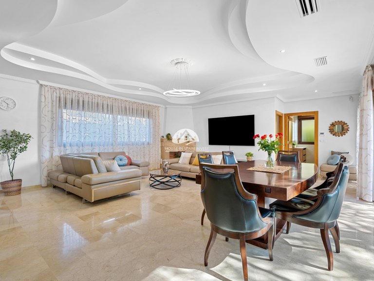 Villa for Sale in Dehesa de Campoamor Orihuela Costa, Alicante 9