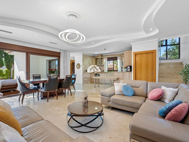 Villa for Sale in Dehesa de Campoamor Orihuela Costa, Alicante 10