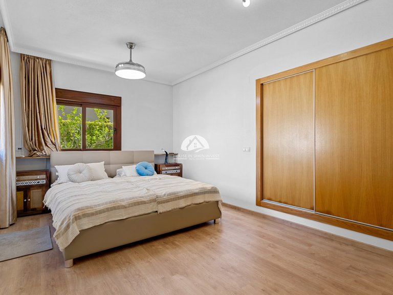 Villa for Sale in Dehesa de Campoamor Orihuela Costa, Alicante 18