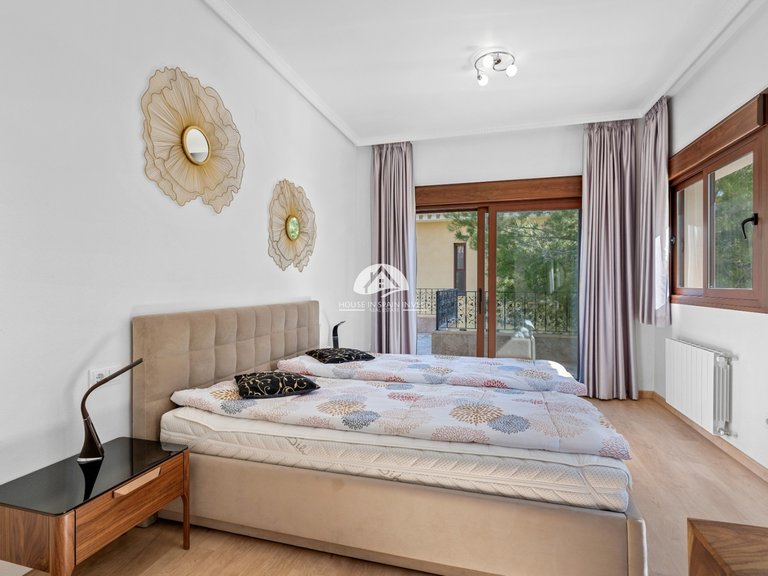 Villa for Sale in Dehesa de Campoamor Orihuela Costa, Alicante 24