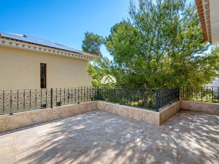 Villa for Sale in Dehesa de Campoamor Orihuela Costa, Alicante 34