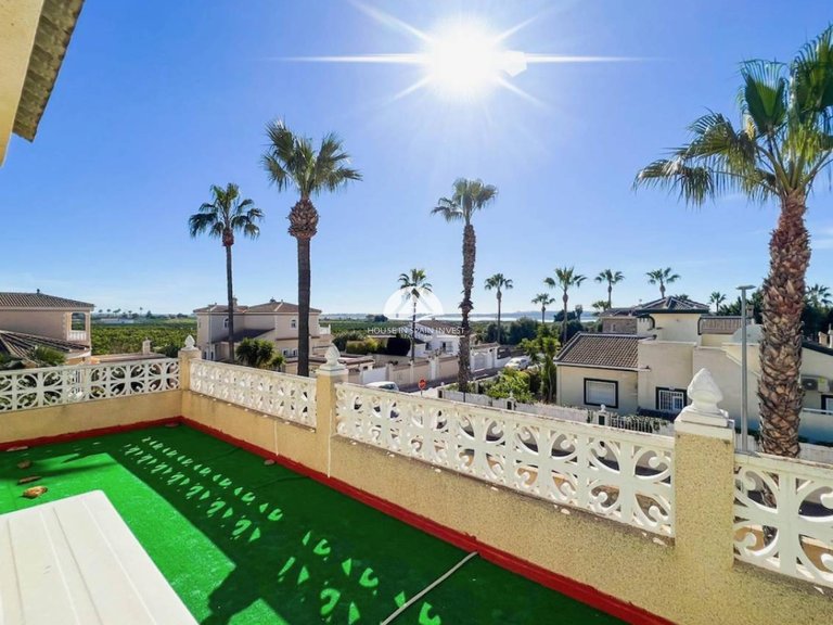 Villa for Sale in Ciudad Quesada Rojales - Ciudad Quesada, Alicante 14