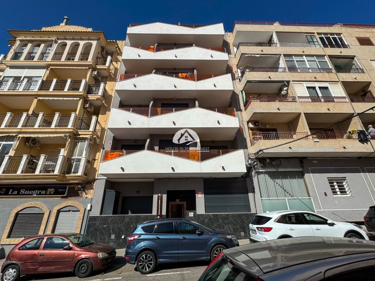 Apartment for Sale in Torrevieja Torrevieja, Alicante 2