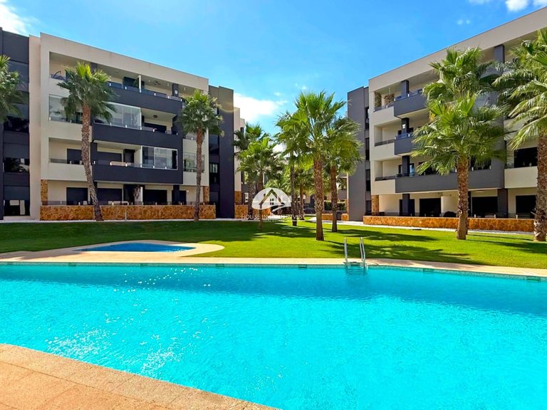 Apartment for Sale in Los Altos Orihuela Costa, Alicante 6