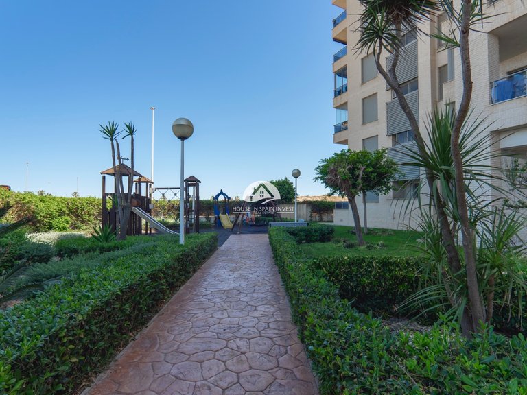 Apartment for Sale in Puerto Deportivo Guardamar Del Segura, Alicante 2