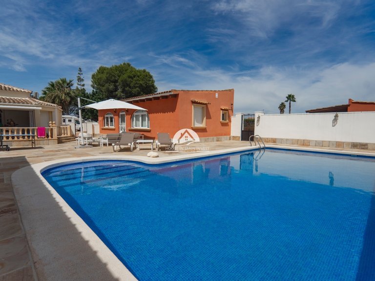 Villa for Sale in Heredades Las Heredades, Alicante 2