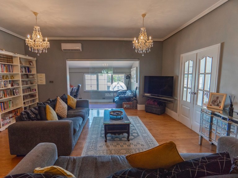 Villa for Sale in Heredades Las Heredades, Alicante 4