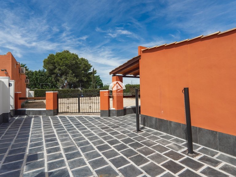 Villa for Sale in Heredades Las Heredades, Alicante 44