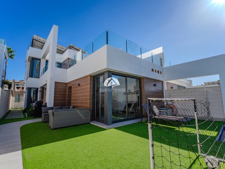 Villa for Sale in Benijofar Benijofar, Alicante 1