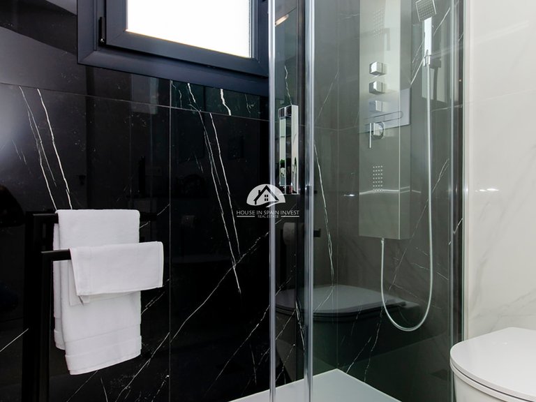 Villa for Sale in Vistabella Vistabella Golf, Alicante 23
