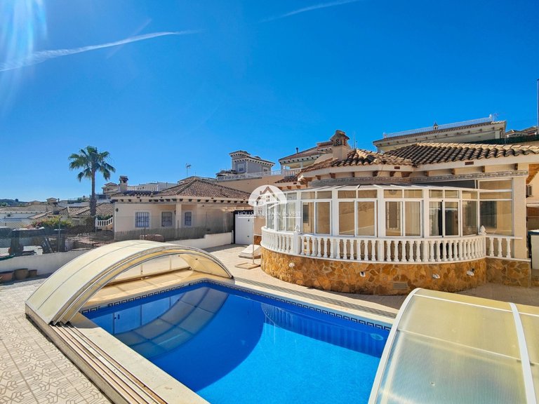Villa for Sale in Bigastro Bigastro, Alicante 1