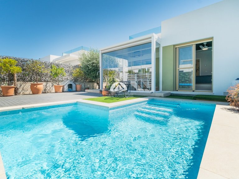 Town House for Sale in Vistabella Vistabella Golf, Alicante 6