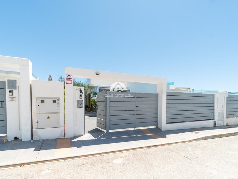 Town House for Sale in Vistabella Vistabella Golf, Alicante 49