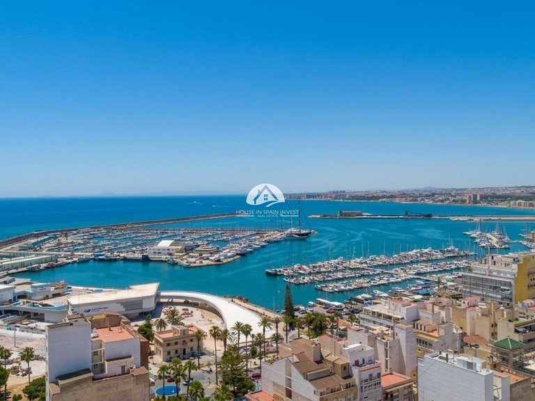 Apartment for Sale in Puerto Deportivo Torrevieja, Alicante 20