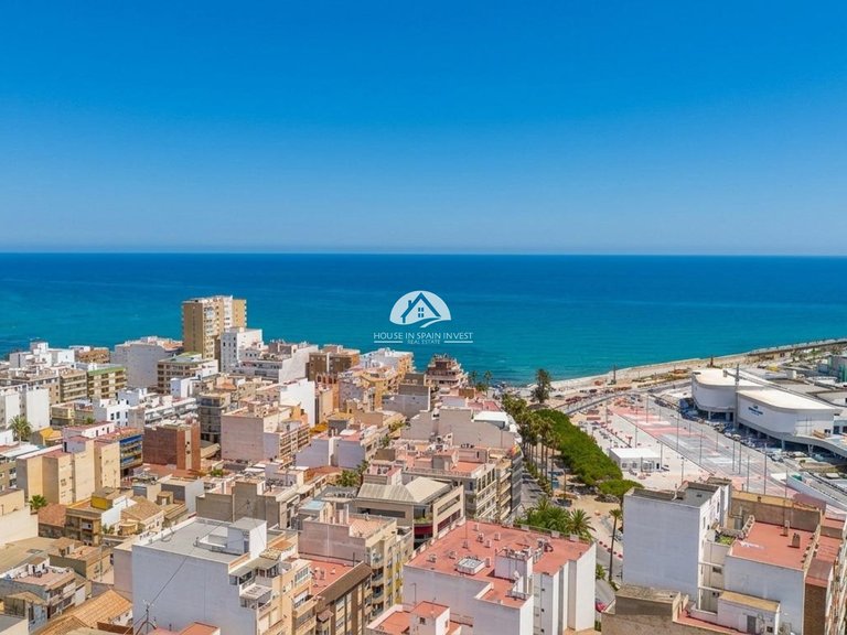 Apartment for Sale in Puerto Deportivo Torrevieja, Alicante 22