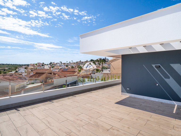 Villa for Sale in Ciudad Quesada Rojales - Ciudad Quesada, Alicante 38