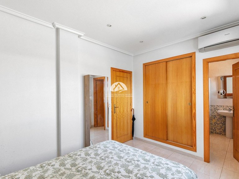 Penthouse for Sale in Playa del Cura Torrevieja, Alicante 12