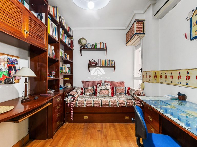 Apartment for Sale in Centro Torrevieja, Alicante 9