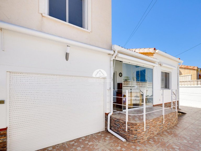 Villa for Sale in La Marina San Fulgencio, Alicante 4