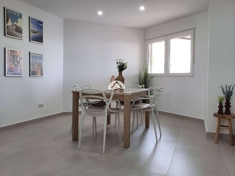 Apartment for Sale in El Acequion - Los Náufragos Torrevieja, Alicante 4