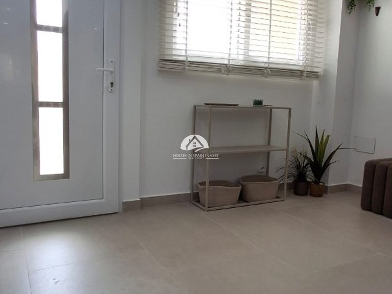 Apartment for Sale in El Acequion - Los Náufragos Torrevieja, Alicante 10