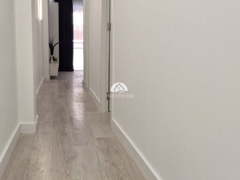 Apartment for Sale in El Acequion - Los Náufragos Torrevieja, Alicante 6