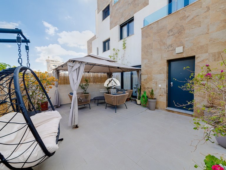 Town House for Sale in Villamartín - Las Filipinas Orihuela Costa, Alicante 3