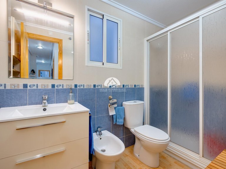 Apartment for Sale in El Acequion - Los Náufragos Torrevieja, Alicante 4