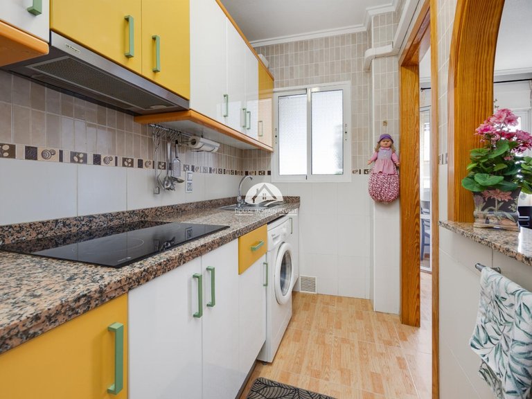 Apartment for Sale in El Acequion - Los Náufragos Torrevieja, Alicante 17