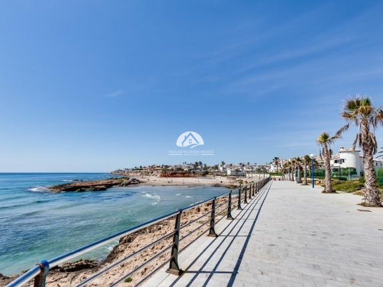 Town House for Sale in Villamartín - Las Filipinas Orihuela Costa, Alicante 40