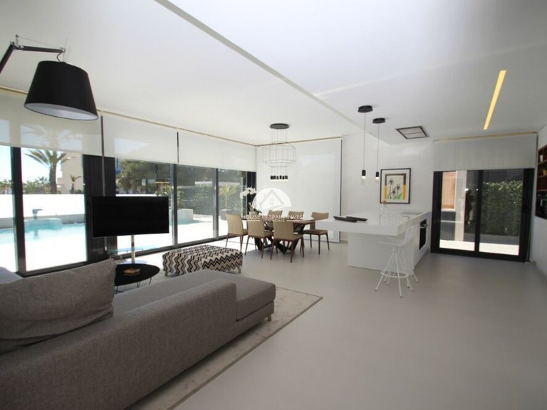 Villa for Sale in San Miguel de Salinas San Miguel De Salinas, Alicante 8