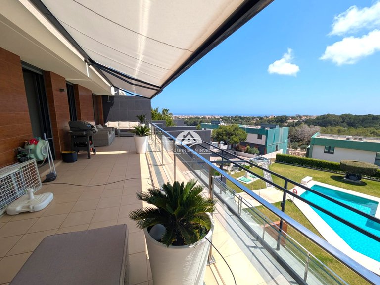 Apartment for Sale in Villamartín - Las Filipinas Orihuela Costa, Alicante 1