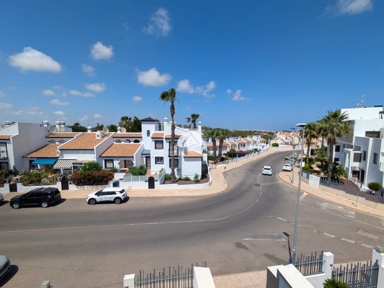 Apartment for Sale in Villamartín - Las Filipinas Orihuela Costa, Alicante 35