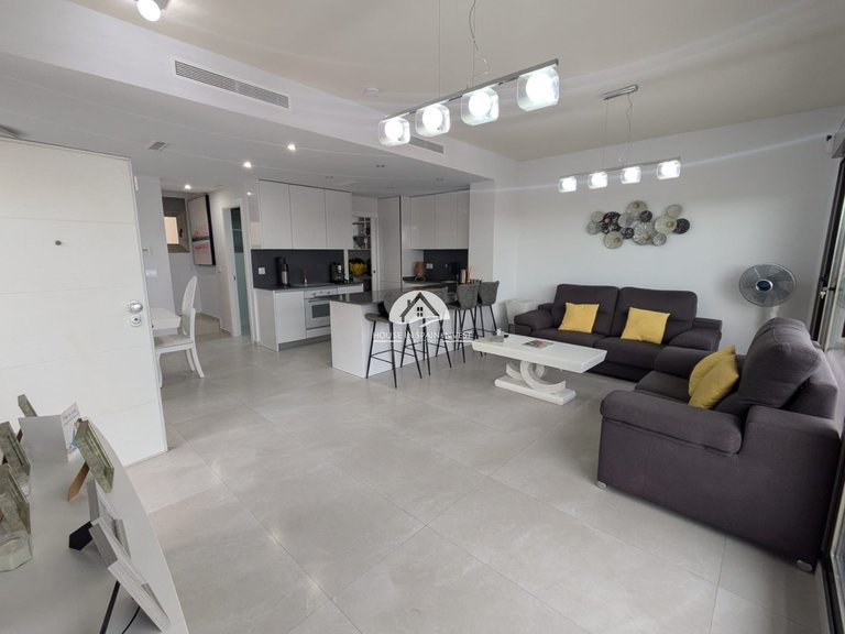 Villa for Sale in Villamartín - Las Filipinas Orihuela Costa, Alicante 8