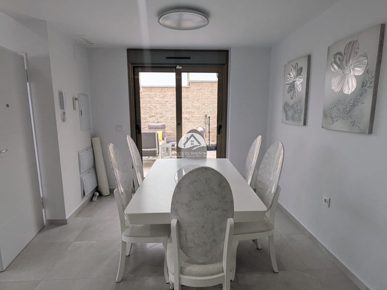 Villa for Sale in Villamartín - Las Filipinas Orihuela Costa, Alicante 10
