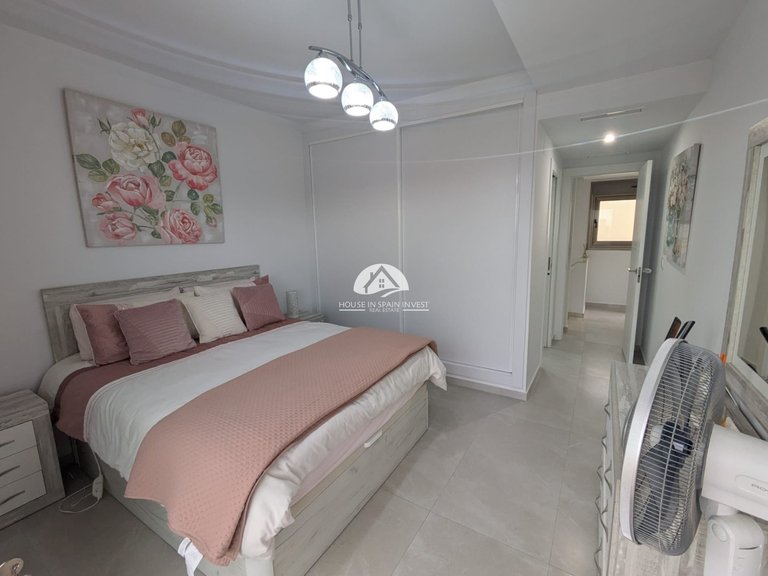 Villa for Sale in Villamartín - Las Filipinas Orihuela Costa, Alicante 13