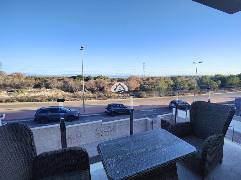 Villa for Sale in Villamartín - Las Filipinas Orihuela Costa, Alicante 20