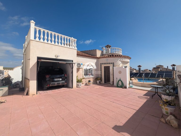 Villa for Sale in San Miguel de Salinas San Miguel De Salinas, Alicante 1