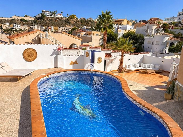 Villa for Sale in Ciudad Quesada Rojales - Ciudad Quesada, Alicante 4