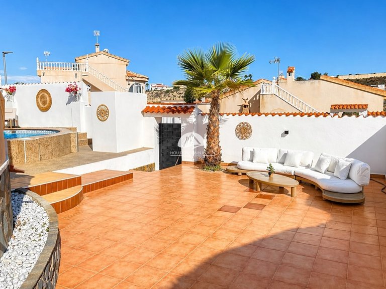 Villa for Sale in Ciudad Quesada Rojales - Ciudad Quesada, Alicante 5