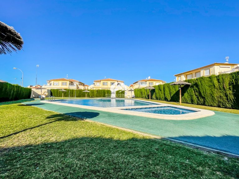 Town House for Sale in Playa Flamenca Orihuela Costa, Alicante 6
