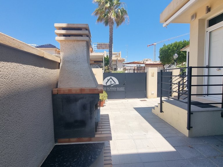 Villa for Sale in Ciudad Quesada Rojales - Ciudad Quesada, Alicante 6