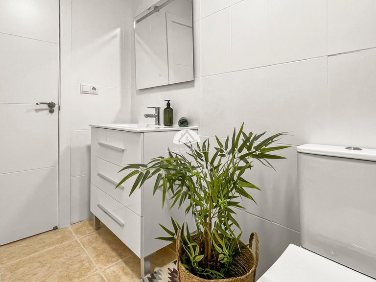 Apartment for Sale in Playa de los Locos Torrevieja, Alicante 9