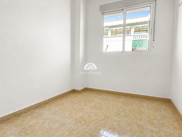 Apartment for Sale in Playa de los Locos Torrevieja, Alicante 10