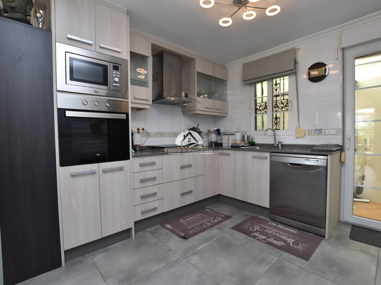 Villa for Sale in Villamartín - Las Filipinas Orihuela Costa, Alicante 8