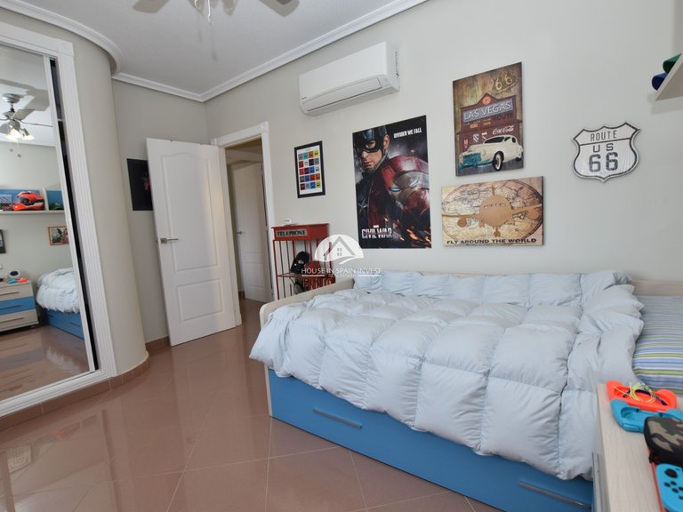 Villa for Sale in Villamartín - Las Filipinas Orihuela Costa, Alicante 23
