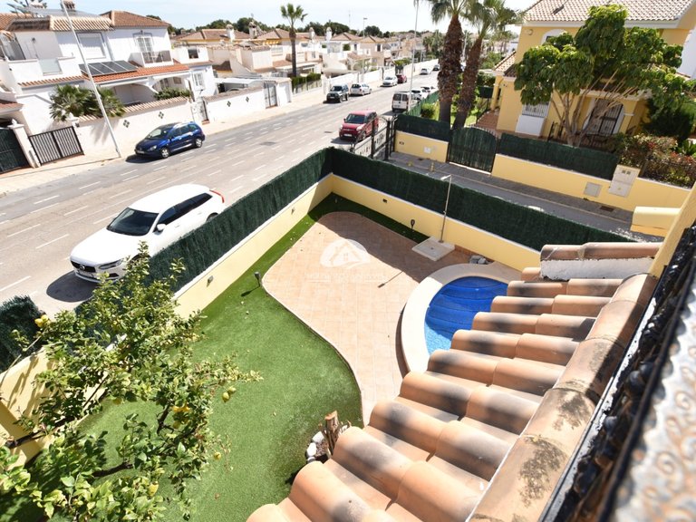 Villa for Sale in Villamartín - Las Filipinas Orihuela Costa, Alicante 30