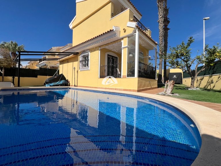 Villa for Sale in Villamartín - Las Filipinas Orihuela Costa, Alicante 34