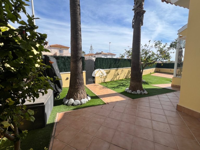 Villa for Sale in Villamartín - Las Filipinas Orihuela Costa, Alicante 38