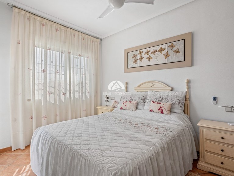 Villa for Sale in Lo Crispin Algorfa - La Finca Golf, Alicante 15